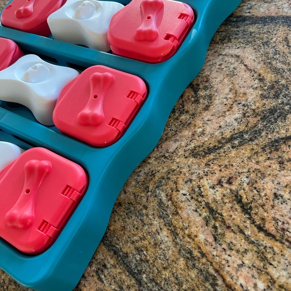 Outward Hound Interactive Dog Puzzle Brick Treat Flip Lid Enrichment Busy Toy - Picture 7 of 11